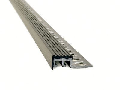 Nariz Grada Border PVC Negro 918 2500x10mm - Imagen 4