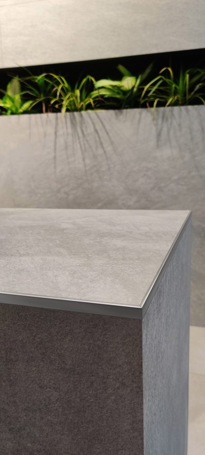 Terminal L Aluminio Cromo Mate 1663 2500x12x2,5mm - Imagen 2